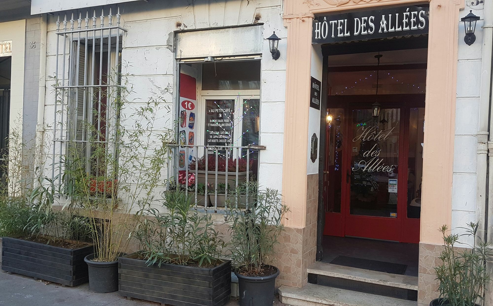 Hotel Des Allees Marseille Exterior photo